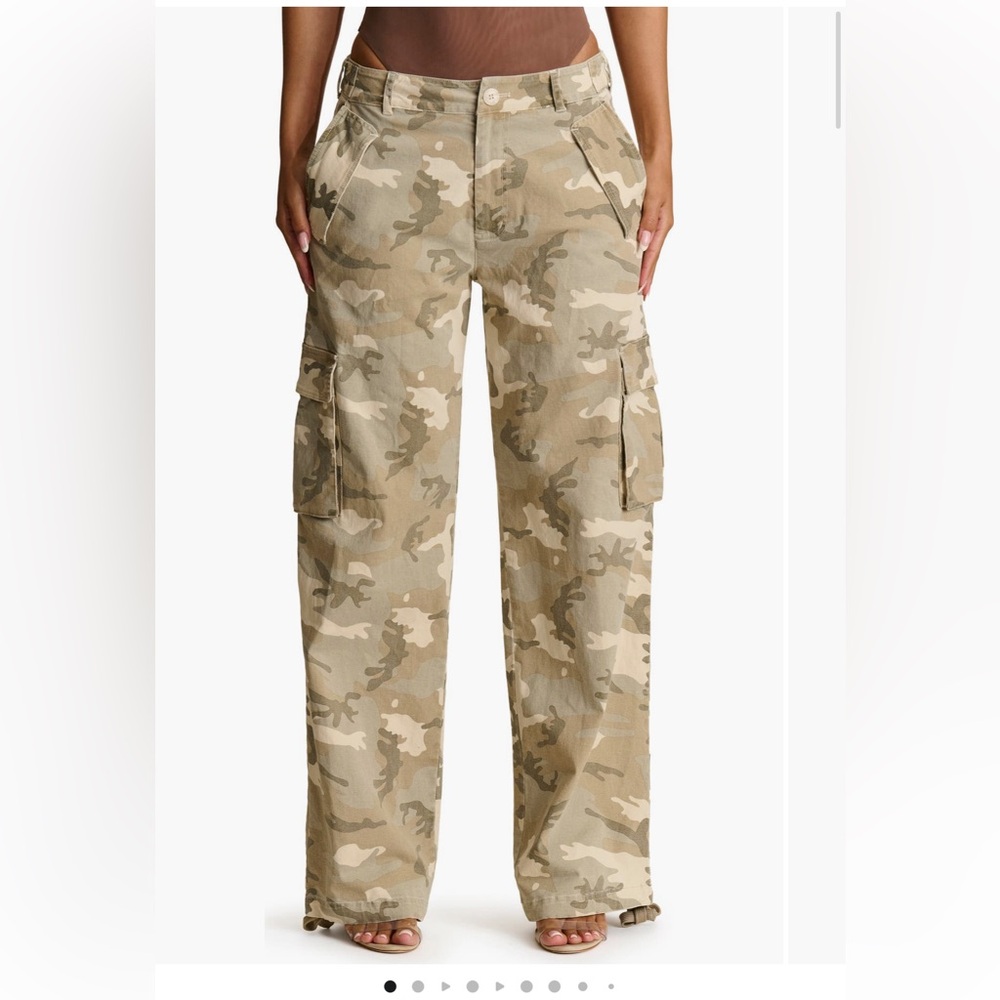 Naked wardrobe womens Camouflage camo Cargo Pants small EUC